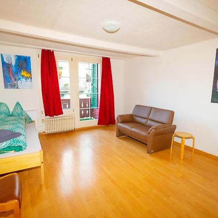 Waldeg 4 Historic House - Holiday Apartment Интерлакен Екстериор снимка