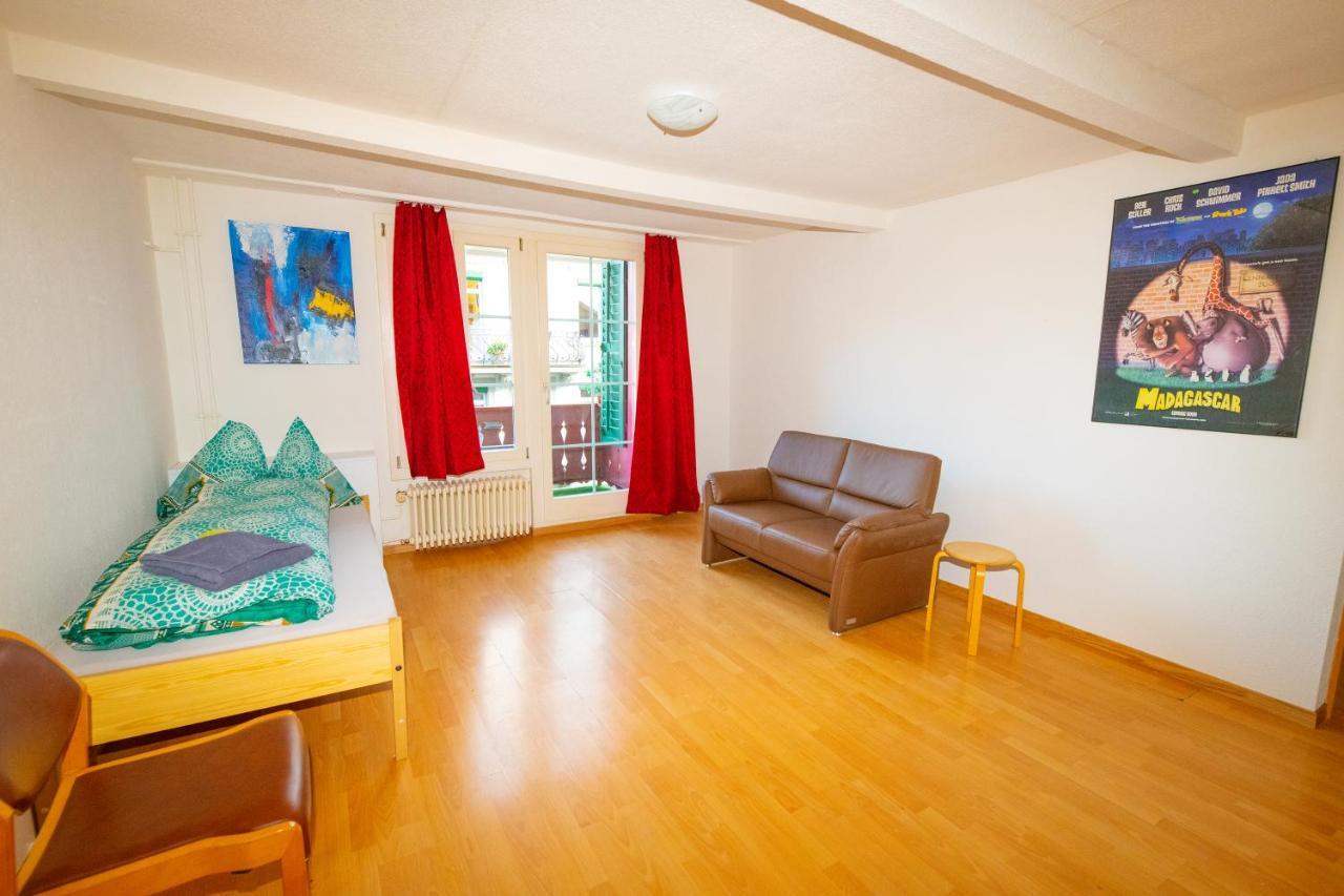 Waldeg 4 Historic House - Holiday Apartment Интерлакен Екстериор снимка