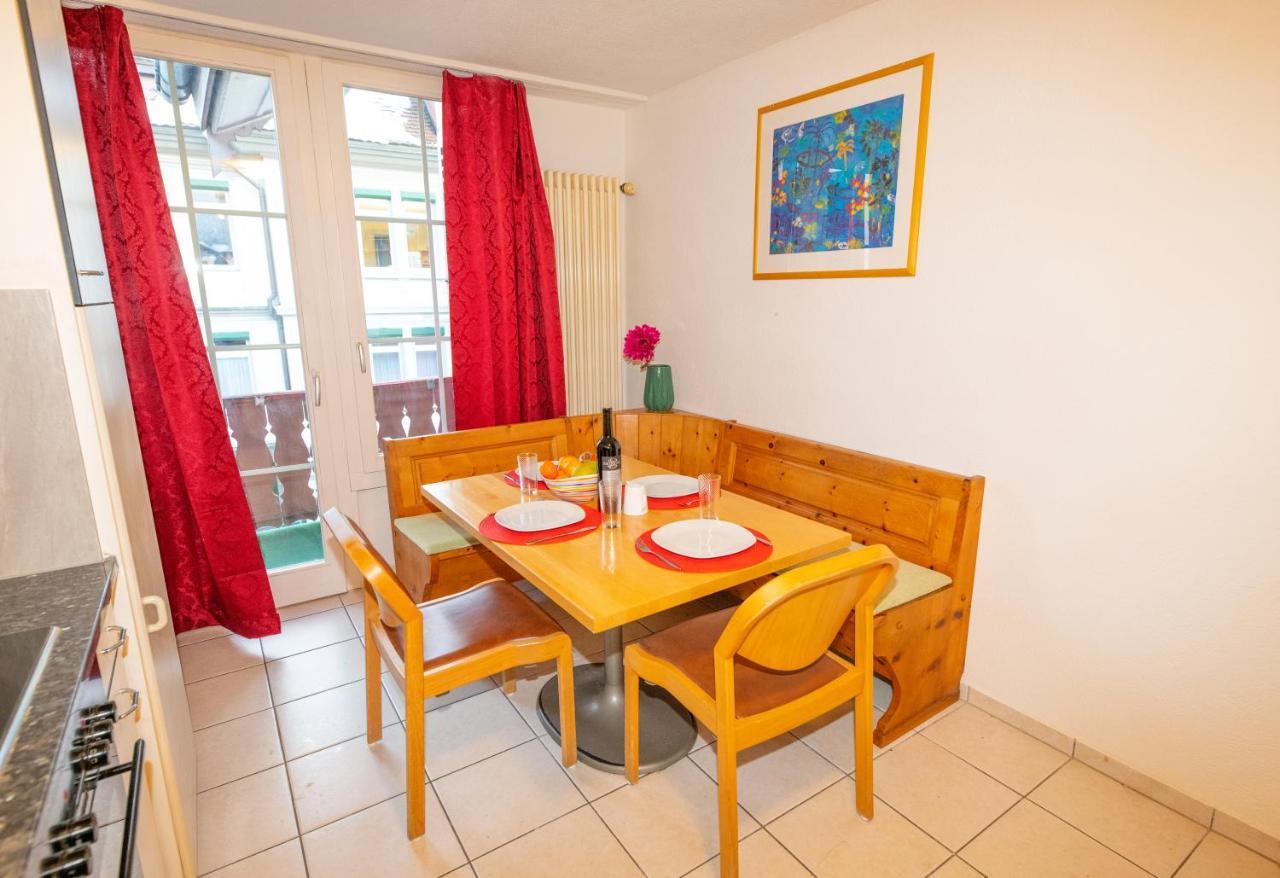 Waldeg 4 Historic House - Holiday Apartment Интерлакен Екстериор снимка