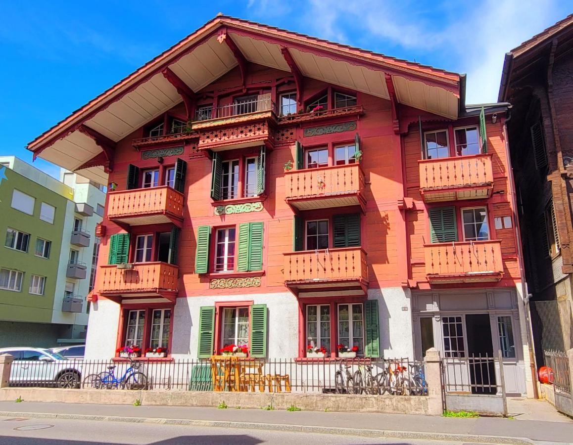 Waldeg 4 Historic House - Holiday Apartment Интерлакен Екстериор снимка